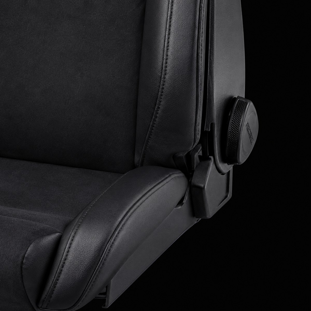 Cross Sportster CS Left, Artificial Leather Black, detail 1