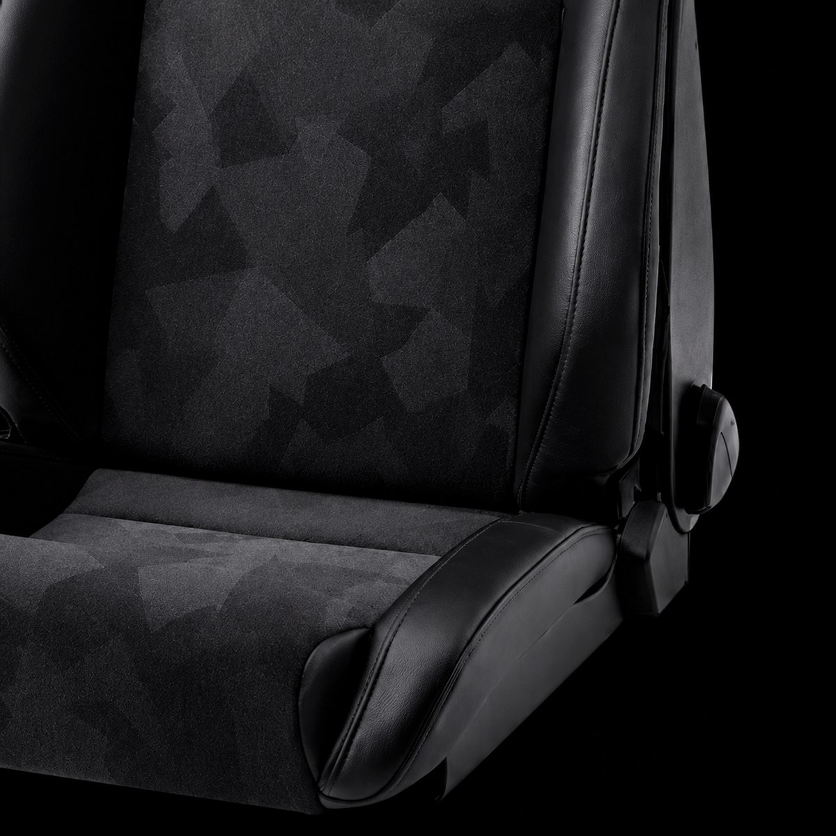 Cross Sportster CS Left, Artista / Nardo Black, detail 2