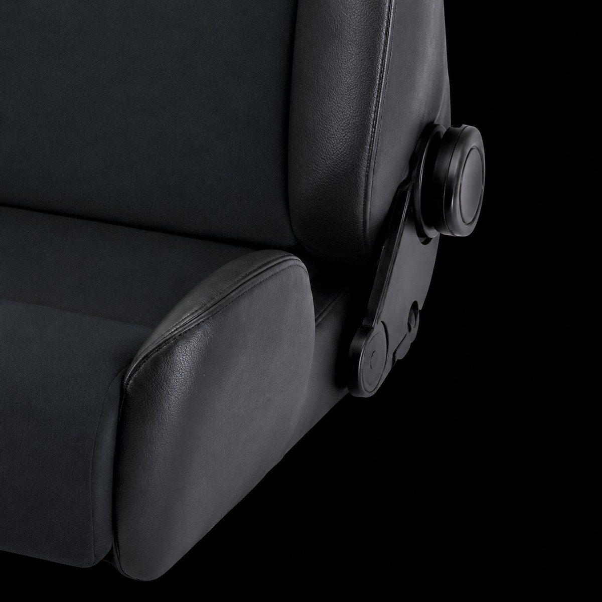 Expert L, Dinamica / Artificial Leather Black (LT/X), detail 1