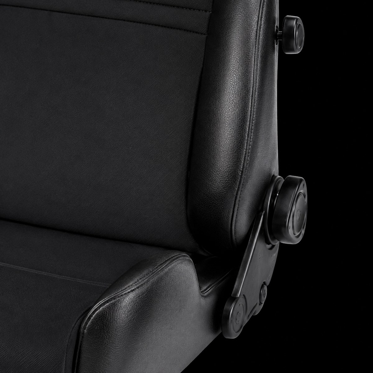Expert M, Dinamica / Artificial Leather Black (LT/W), detail 2