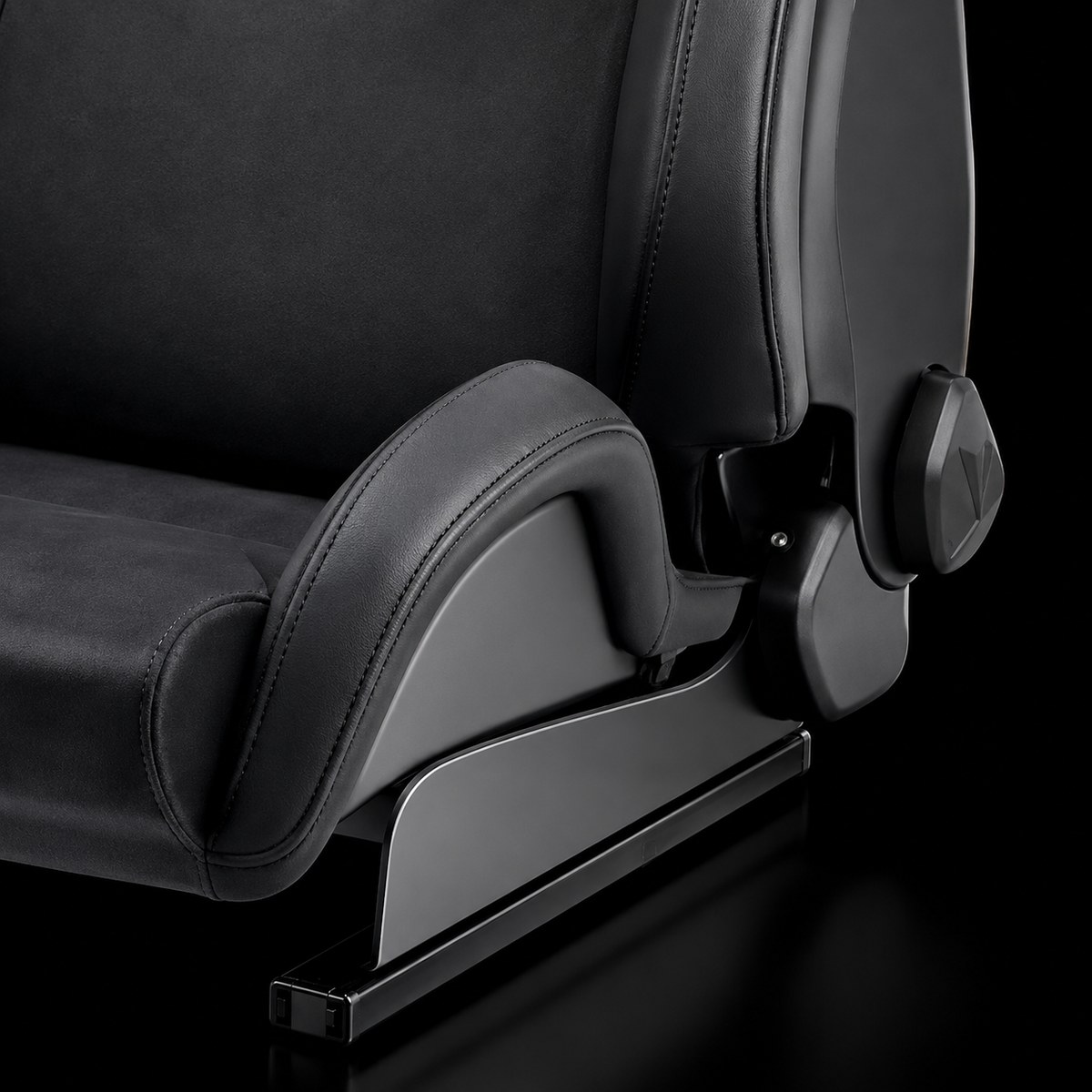 Sportster CS Left, Artificial Leather Black, detail 1